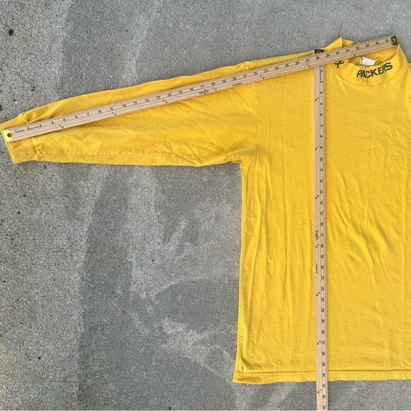 NFL Maxit Green Bay Packers Yellow Long Sleeve Tee Embroidered Logo - Picture 6 of 9